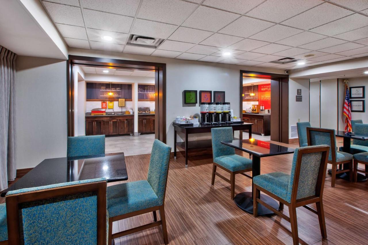 Hampton Inn Clarion Εξωτερικό φωτογραφία