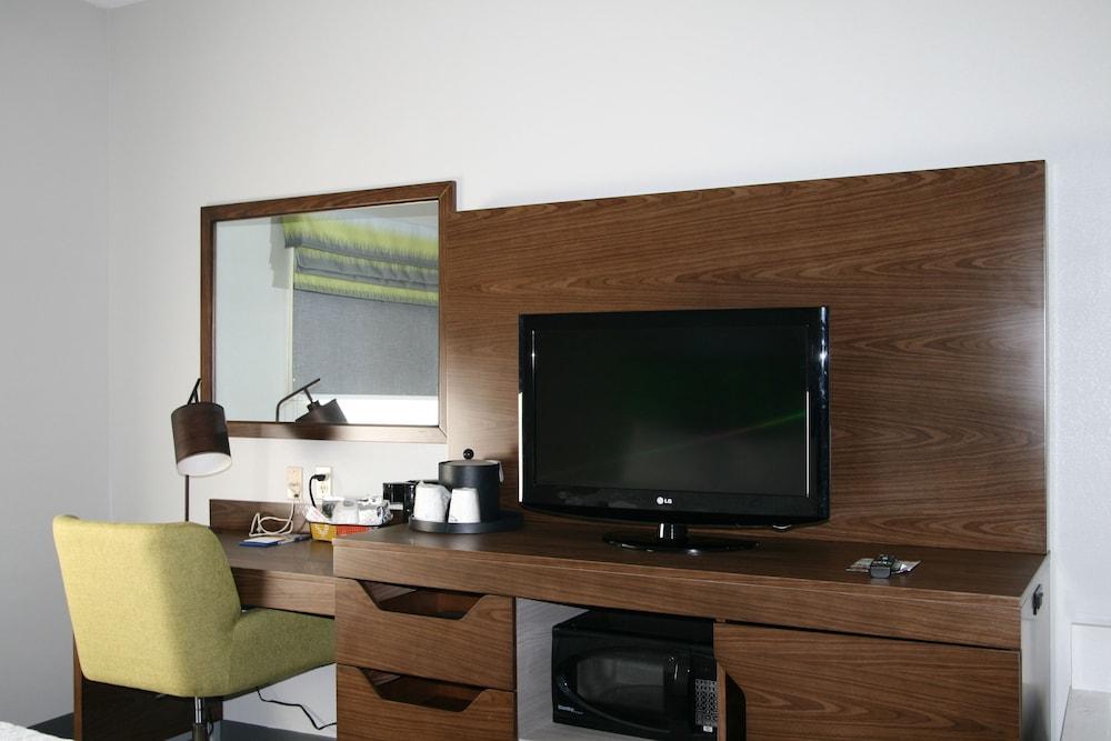 Hampton Inn Clarion Εξωτερικό φωτογραφία