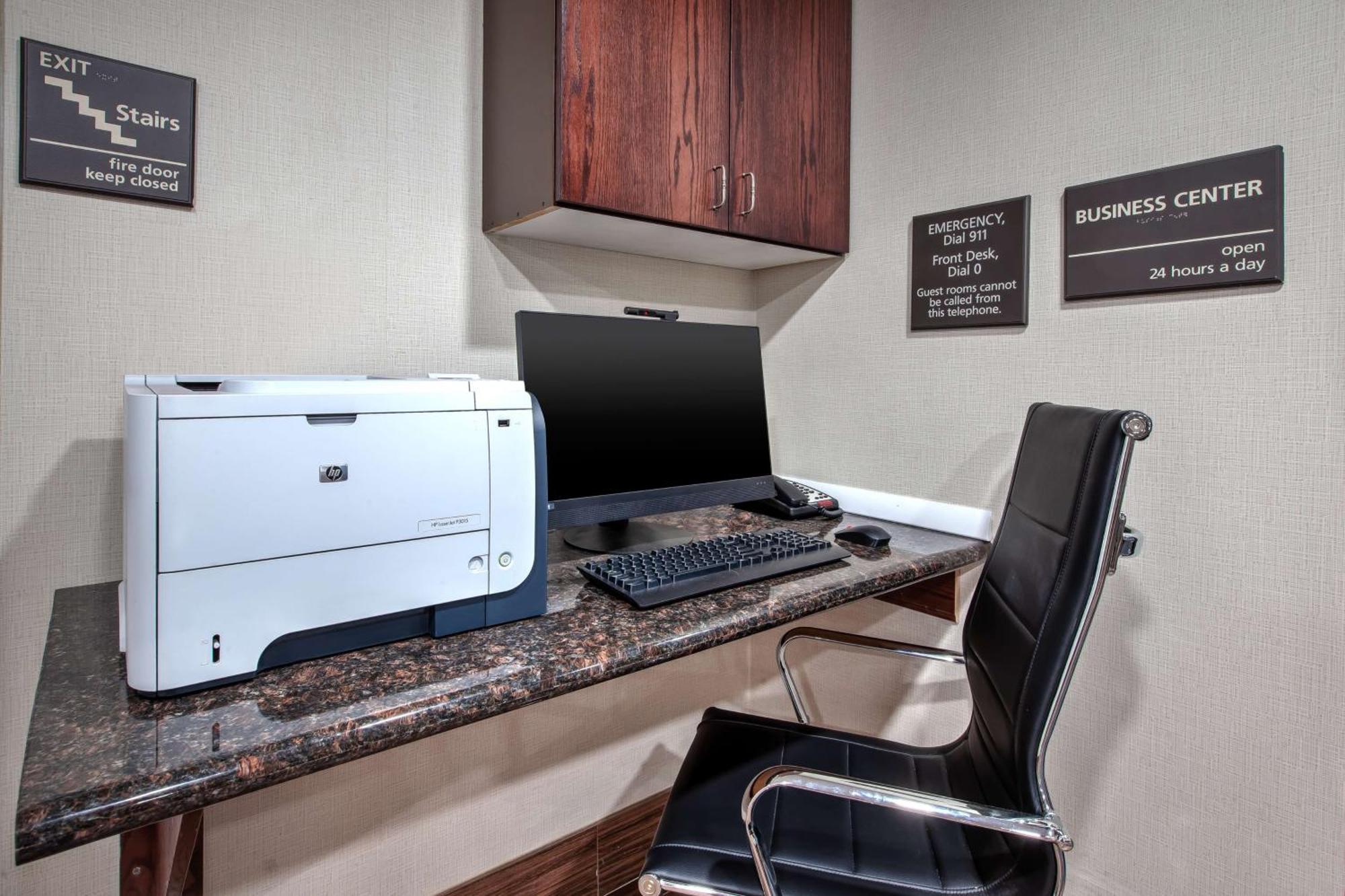 Hampton Inn Clarion Εξωτερικό φωτογραφία